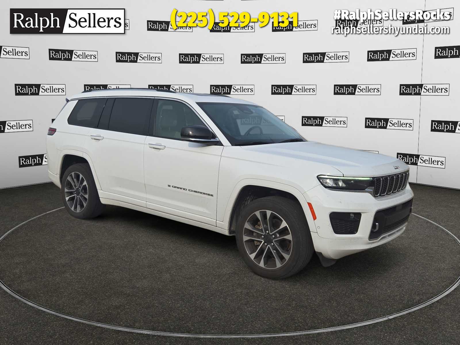 2021 Jeep Grand Cherokee L Overland's photo