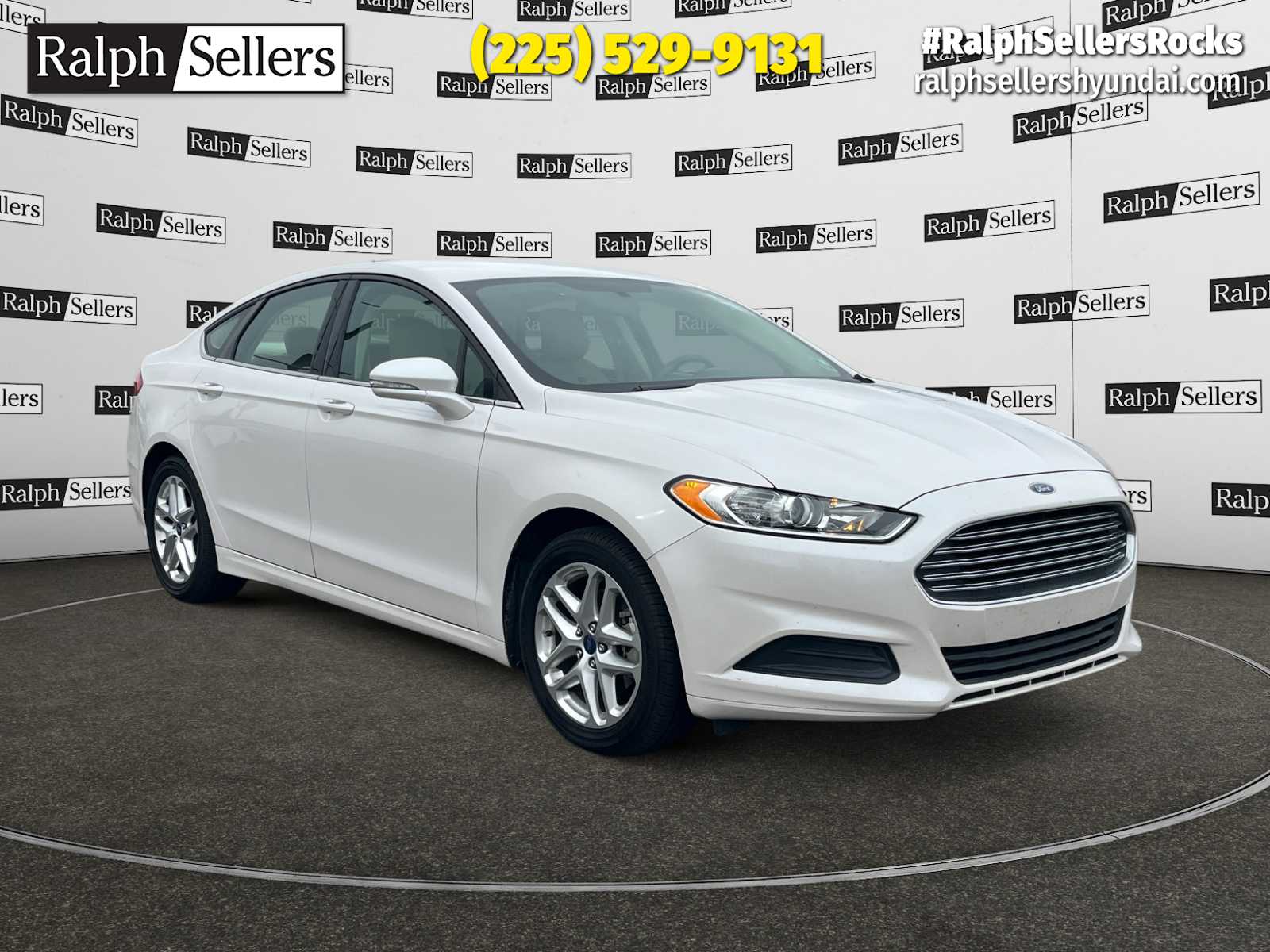 2013 Ford Fusion SE