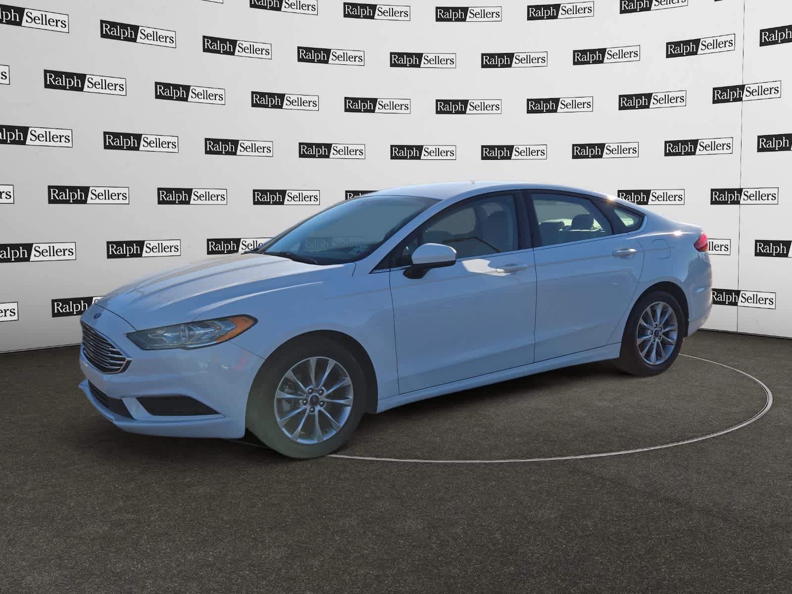 Used 2017 Ford Fusion SE with VIN 3FA6P0H75HR212126 for sale in Gonzales, LA