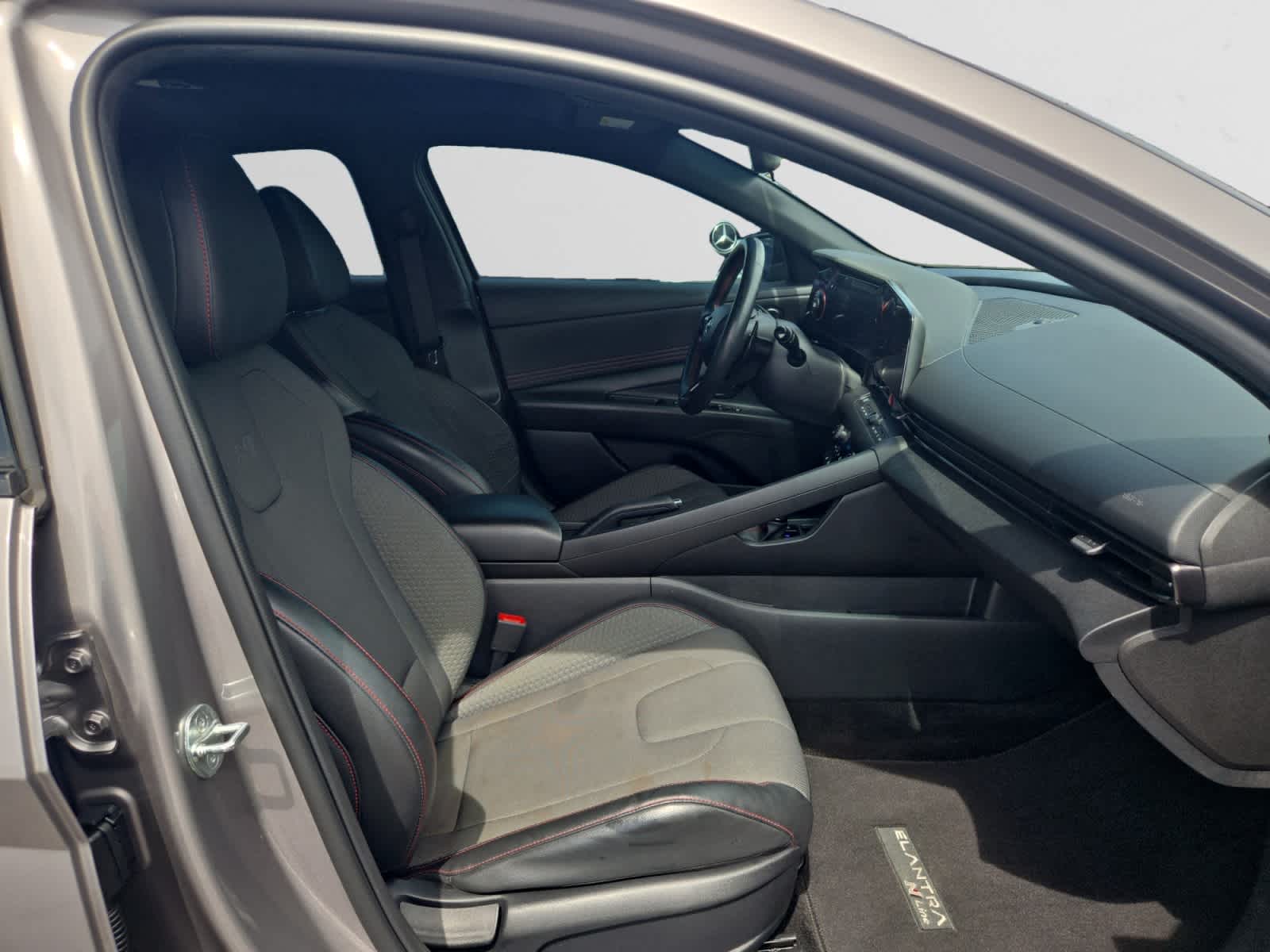 2023 Hyundai Elantra N Line - Photo 15