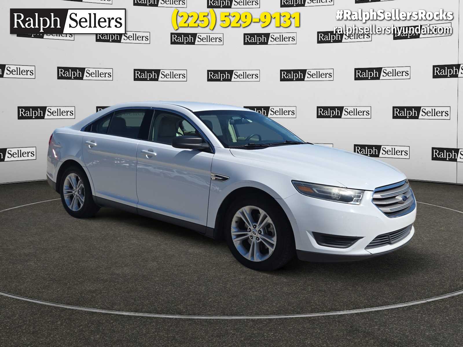 2015 Ford Taurus