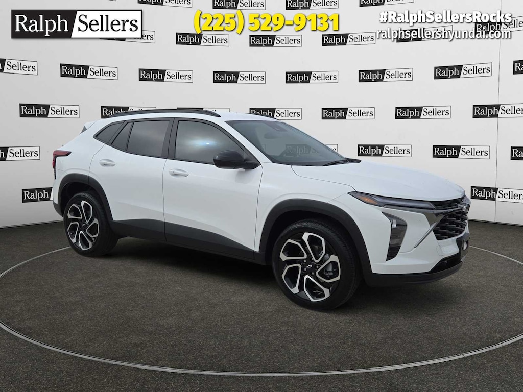 Used 2025 Chevrolet Trax 2RS SUV