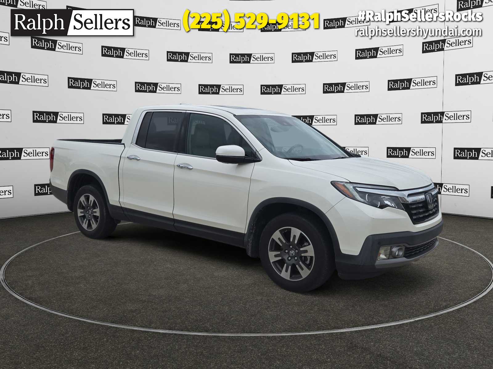 2019 Honda Ridgeline RTL-E AWD's photo