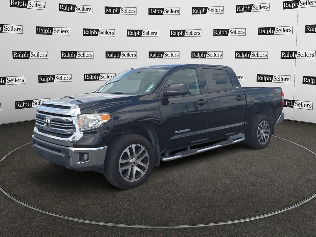 Used 2017 Toyota Tundra SR5 Crewmax 5.5 Bed 4.6L (GS) Truck