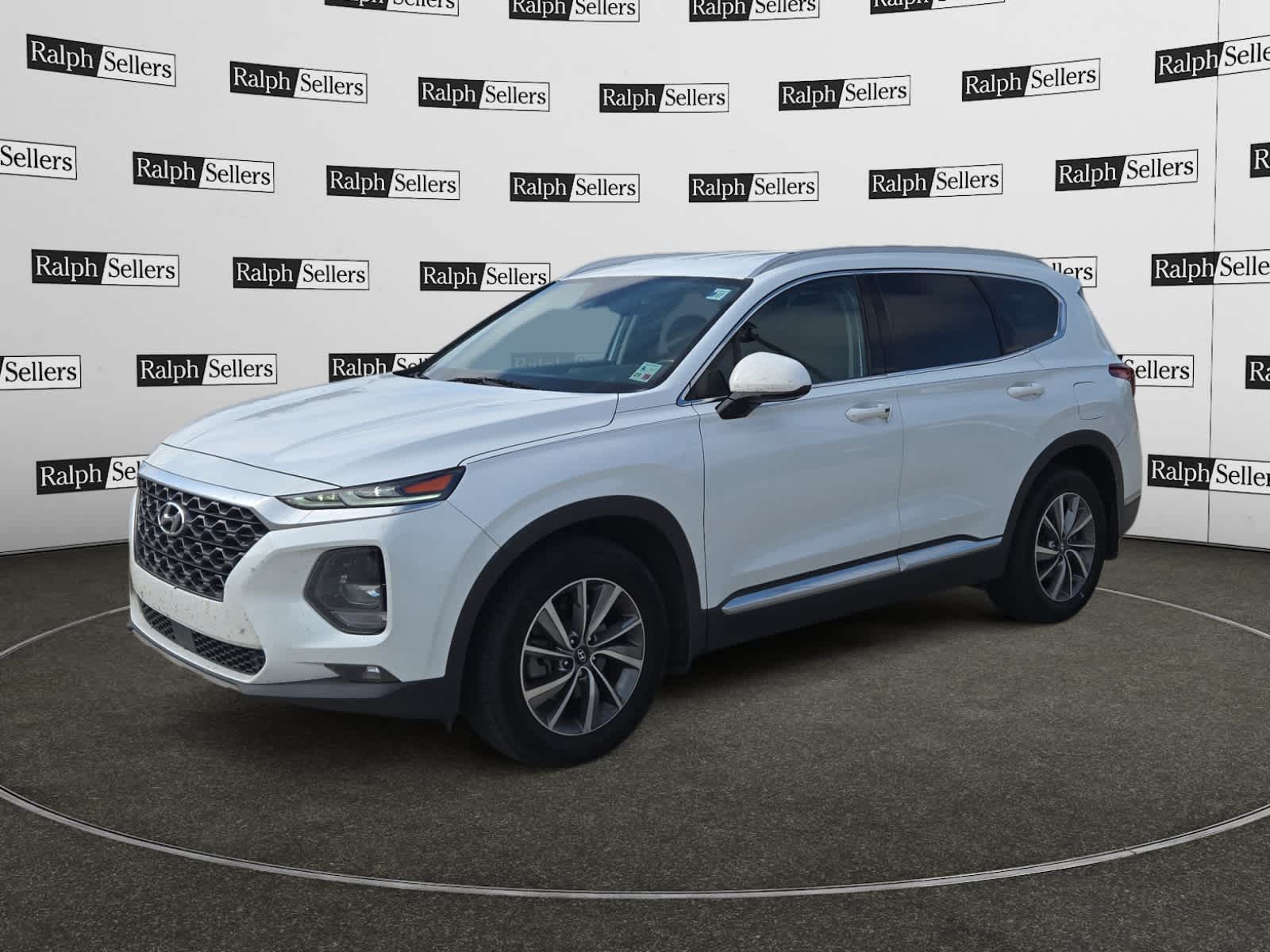 2020 Hyundai Santa Fe SEL photo 2