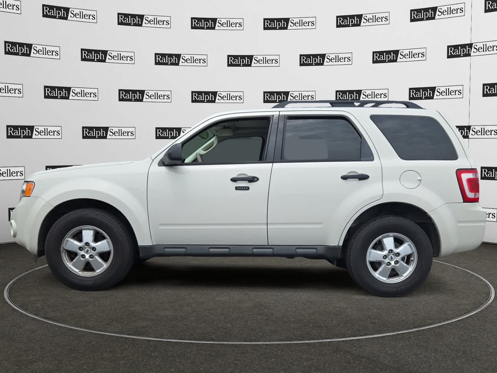 Used 2009 Ford Escape XLT with VIN 1FMCU03779KC58734 for sale in Gonzales, LA