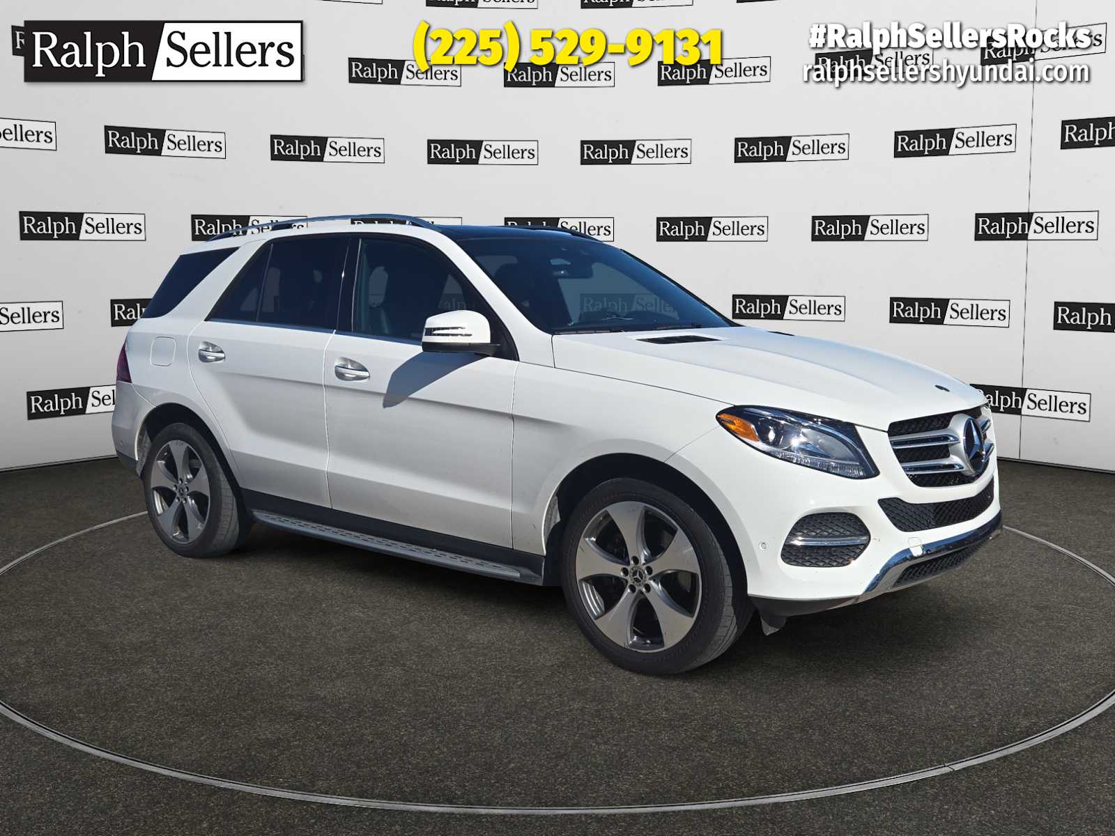 2019 Mercedes-Benz GLE-Class GLE400's photo