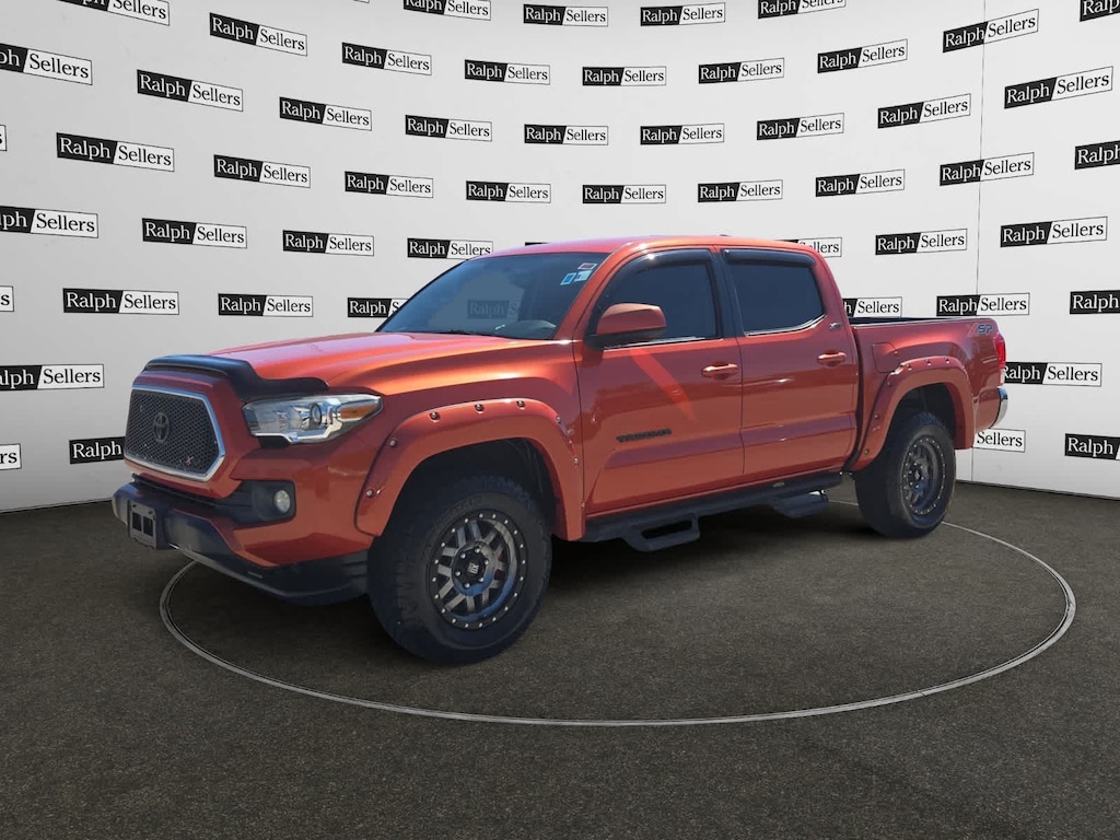 Used 2017 Toyota Tacoma SR5 Double Cab 5 Bed V6 4x2 AT (GS) Double Cab 5 Bed V6 4x2 AT (GS)