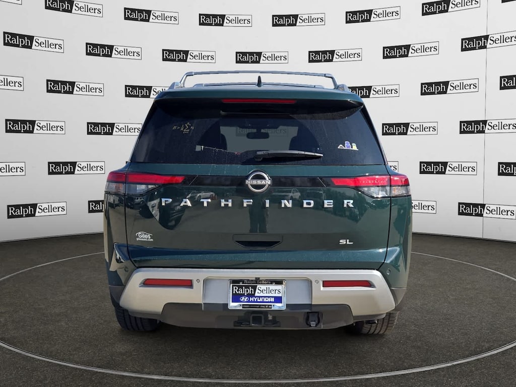 Used 2022 Nissan Pathfinder SL SUV