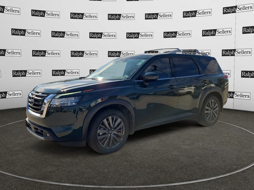 Used 2022 Nissan Pathfinder SL SUV