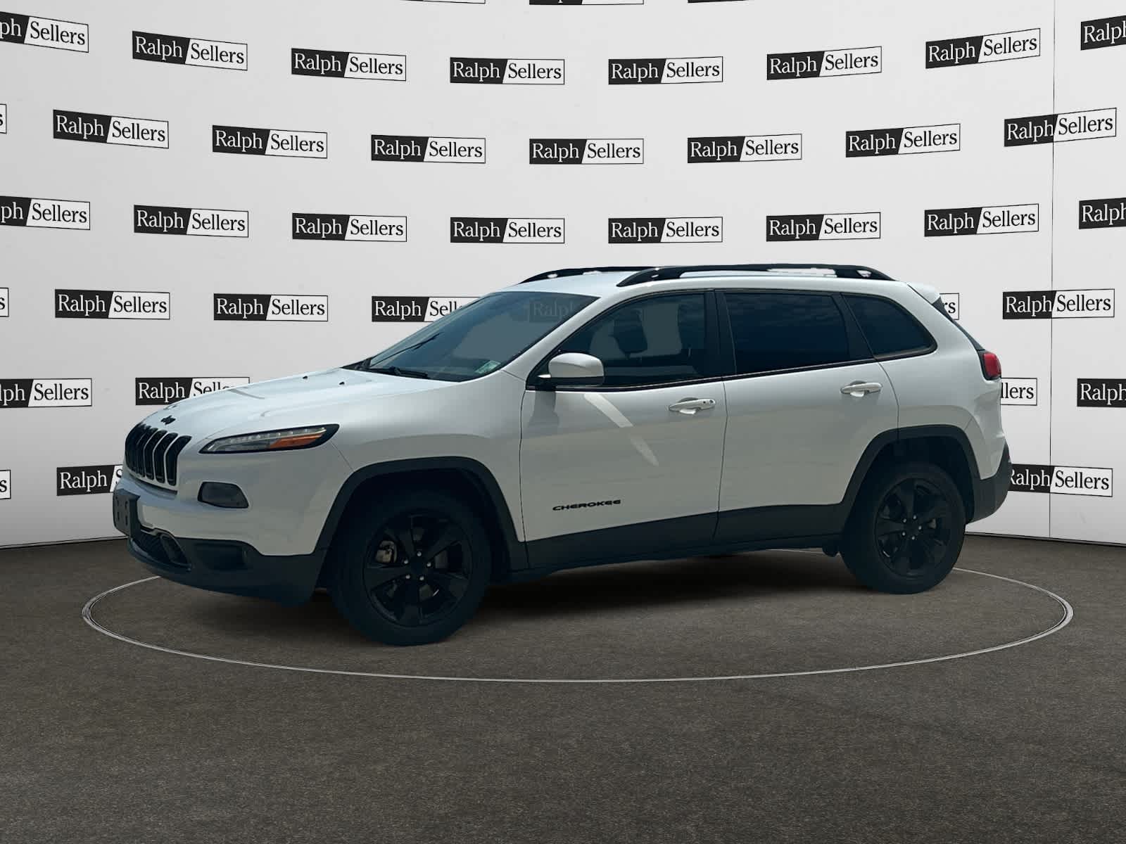 Used 2016 Jeep Cherokee Altitude with VIN 1C4PJLCS4GW158844 for sale in Gonzales, LA