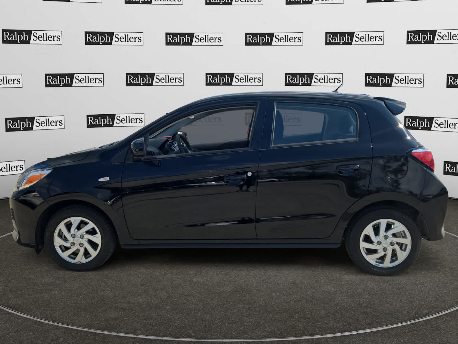 2024 Mitsubishi Mirage LE photo 3