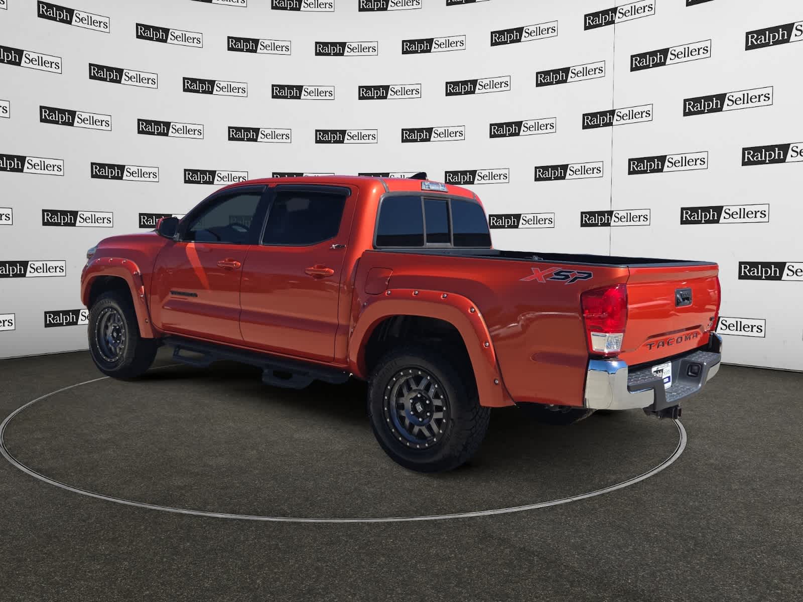 2017 Toyota Tacoma SR5 Double Cab V6 photo 3