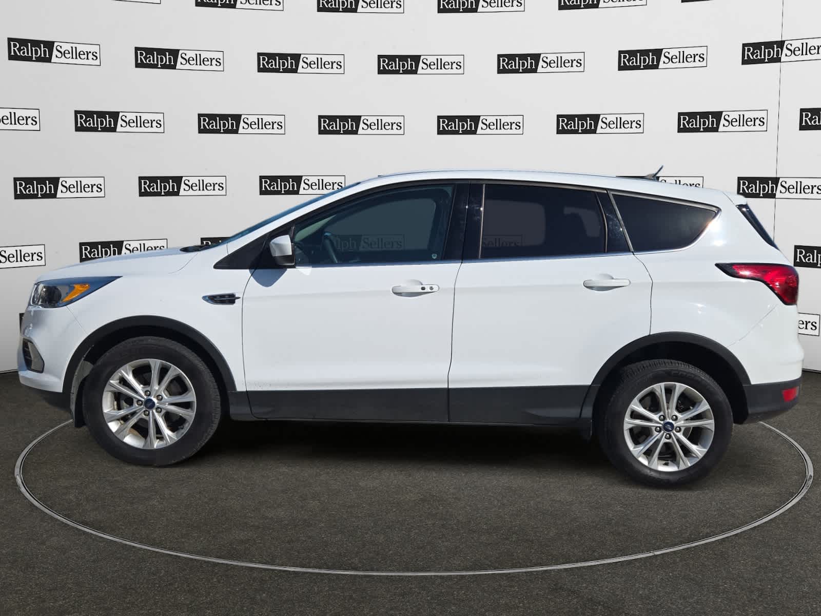 2019 Ford Escape SE photo 3