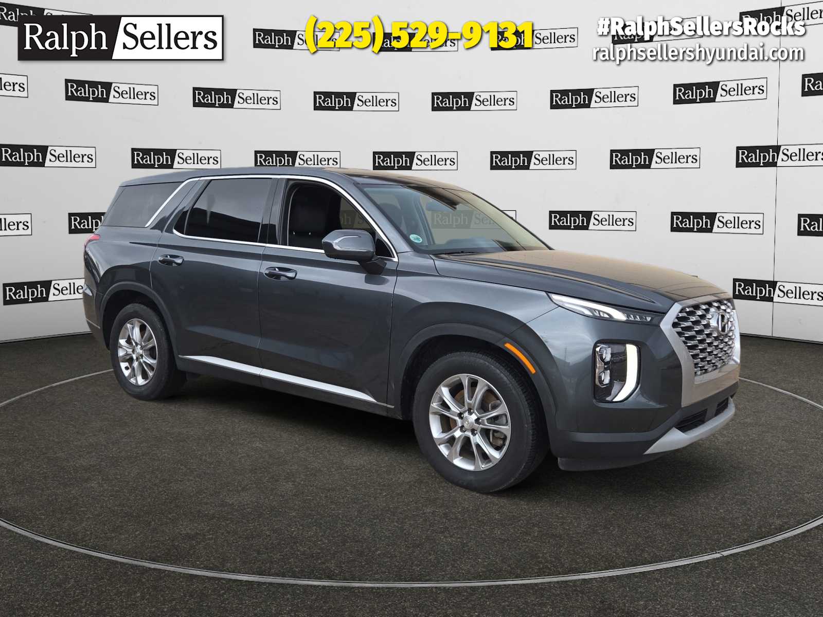 2022 Hyundai Palisade SE's photo