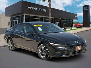 New 2025 Hyundai Elantra Limited Sedan for sale near Uvalde, Texas