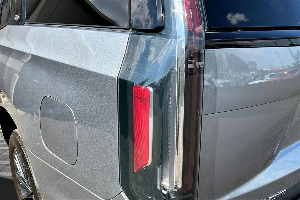 2024 Cadillac Escalade V-Series - Photo 23