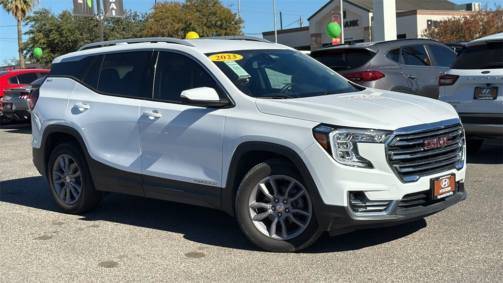 2023 GMC Terrain SLT's photo
