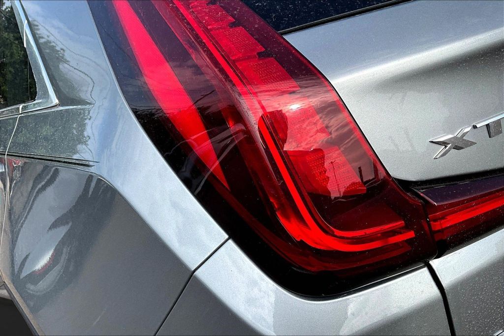 2025 Cadillac XT4 Premium Luxury - Photo 23