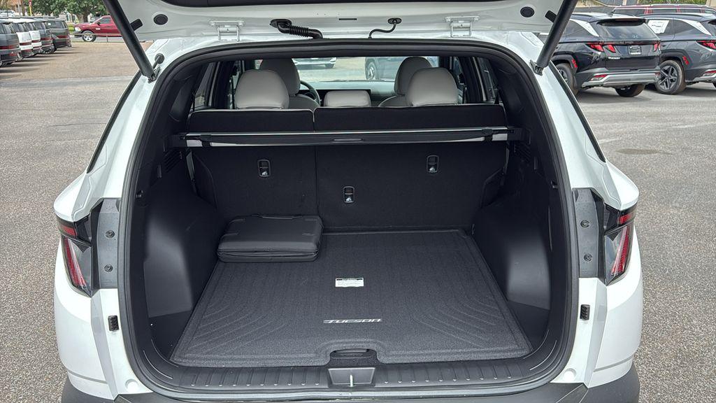 2025 Hyundai Tucson Limited - Photo 24