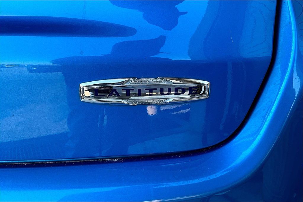 2024 Jeep Compass Latitude - Photo 24
