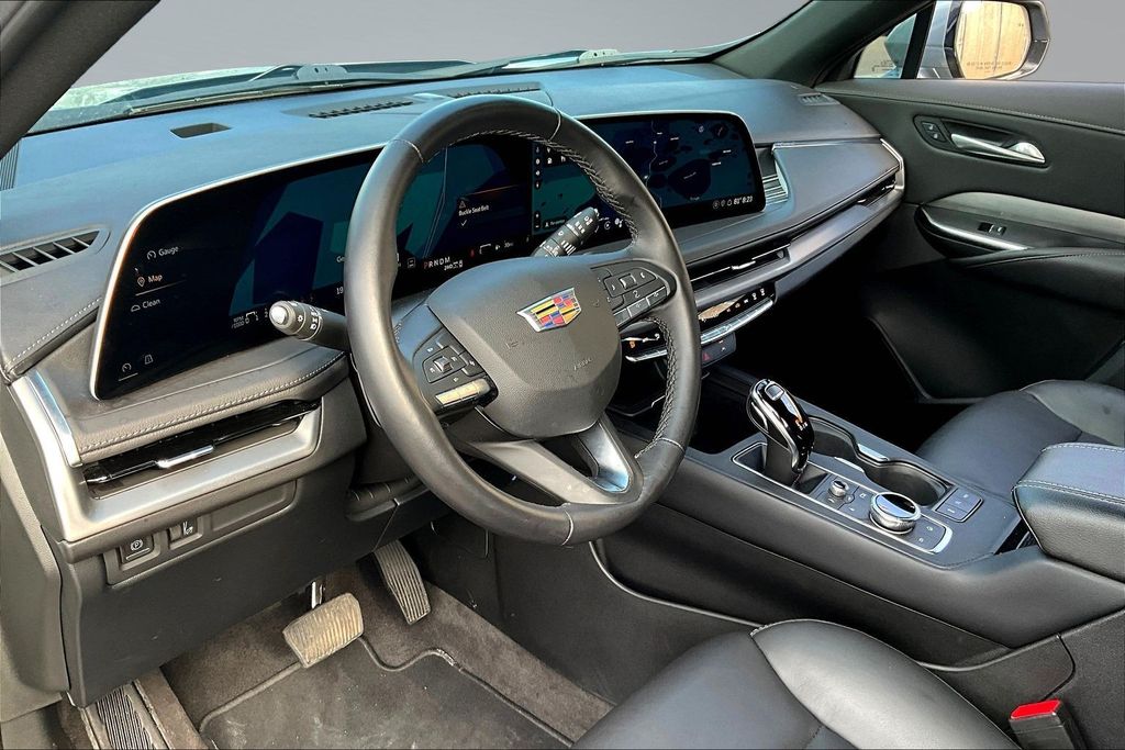 2025 Cadillac XT4 Premium Luxury - Photo 17