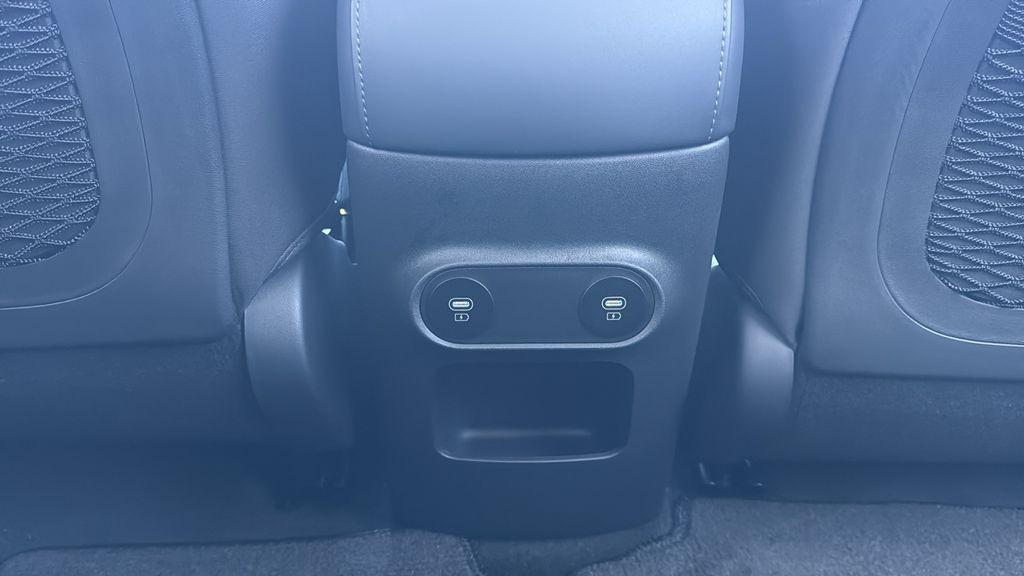 2025 Hyundai IONIQ 5 SE - Photo 15