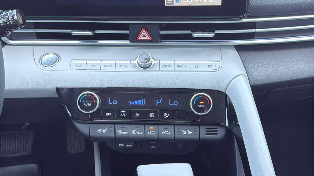 2025 Hyundai Elantra Limited - Photo 23