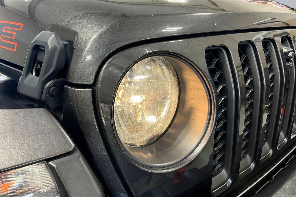 2022 Jeep Gladiator Mojave - Photo 28
