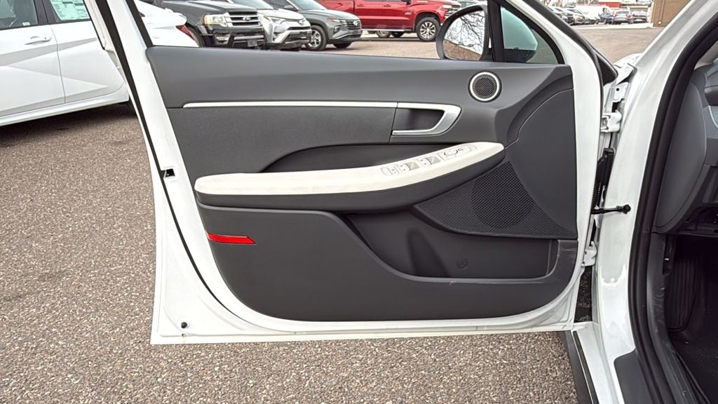 2026 Hyundai Sonata SE - Photo 8