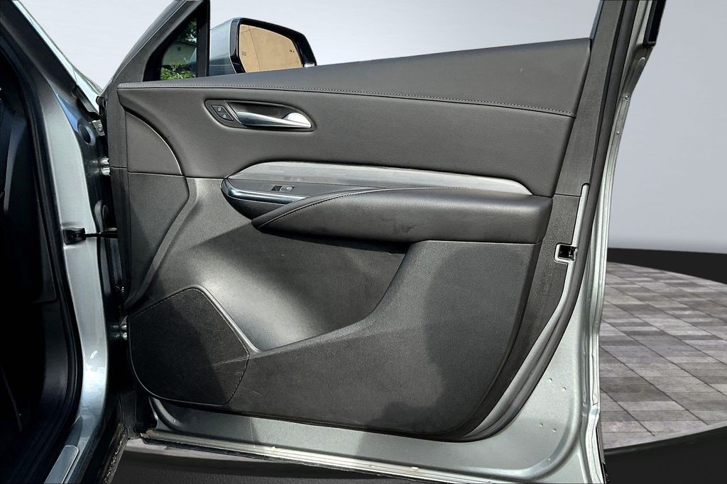 2025 Cadillac XT4 Premium Luxury - Photo 28