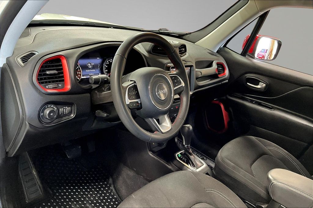 2023 Jeep Renegade Red Edition - Photo 17