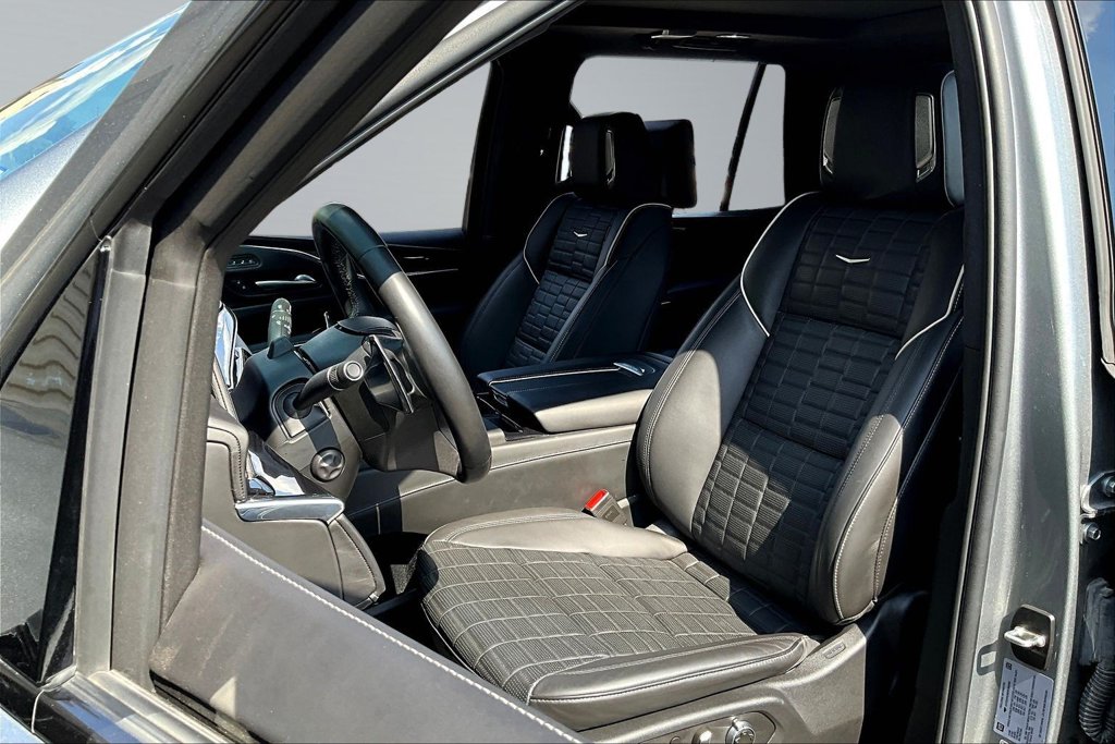 2024 Cadillac Escalade V-Series - Photo 21