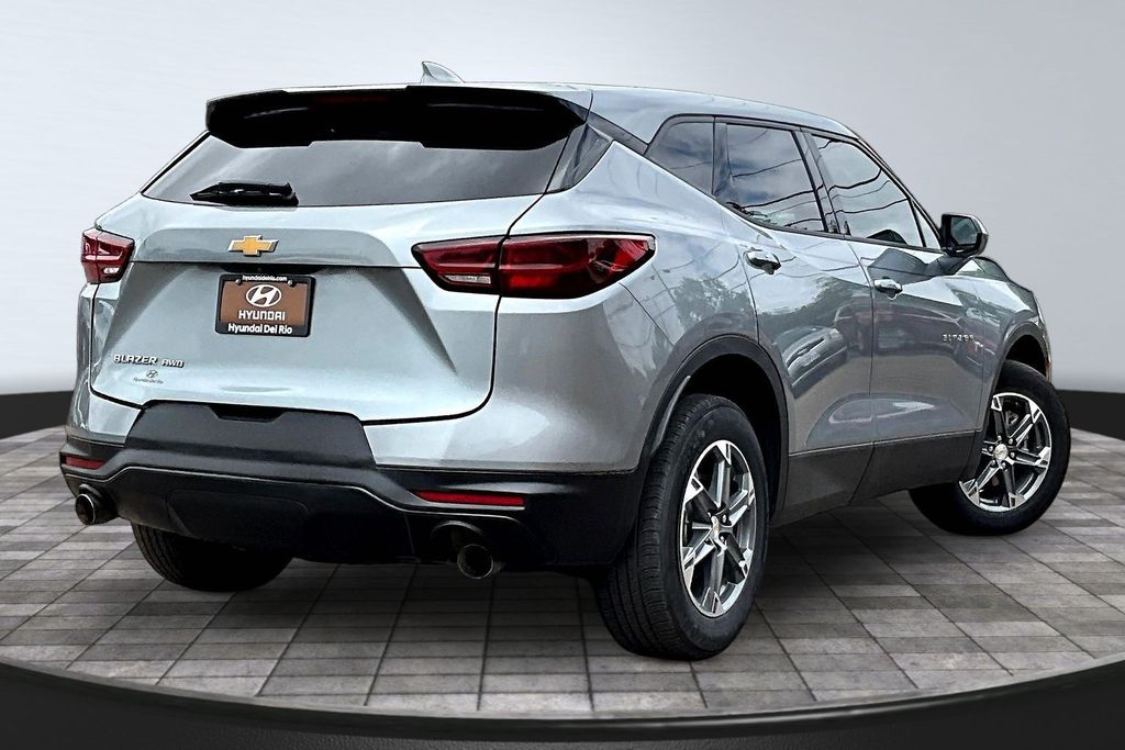 2025 Chevrolet Blazer 2LT - Photo 7