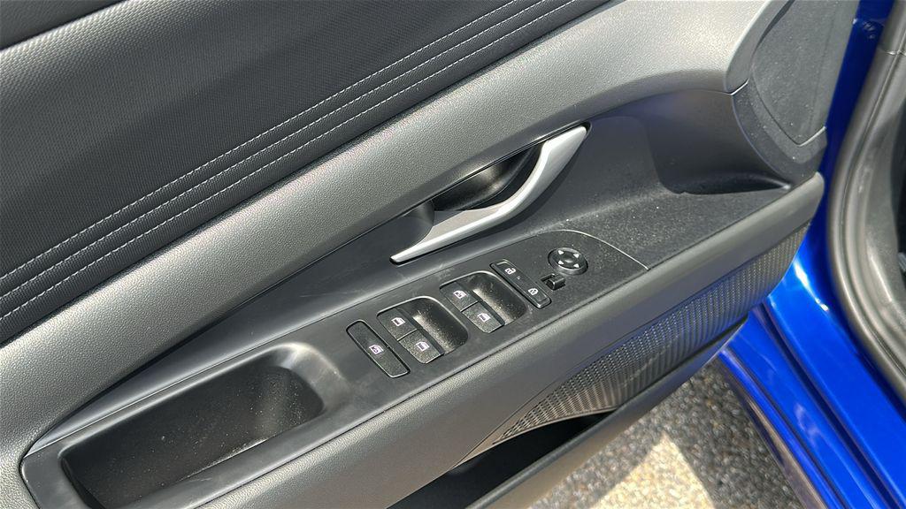 2025 Hyundai Elantra SEL - Photo 10