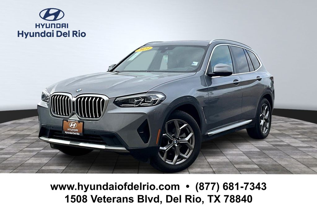 2023 BMW X3 sDrive30i's photo