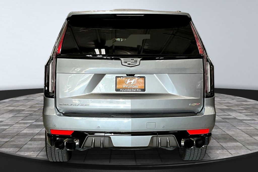 2024 Cadillac Escalade V-Series - Photo 6