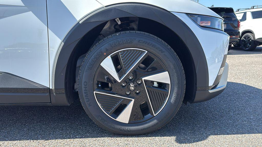 2025 Hyundai IONIQ 5 SE - Photo 25