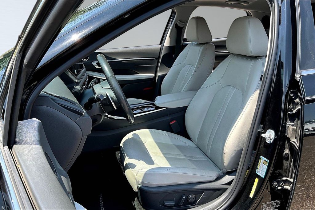 2022 Hyundai Sonata Limited - Photo 21