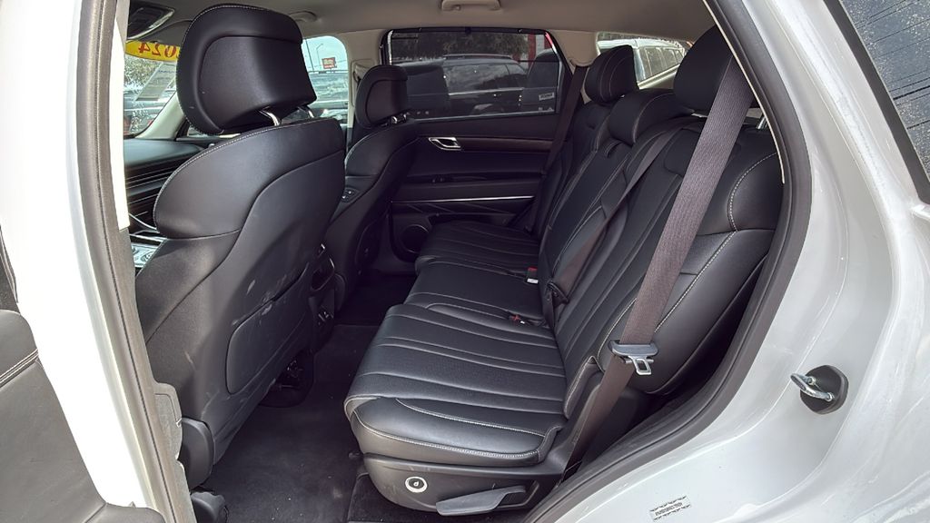 2024 GENESIS GV80 Standard - Photo 14