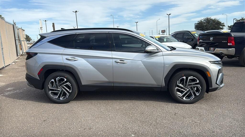 New 2026 Hyundai Tucson Limited FWD SUV