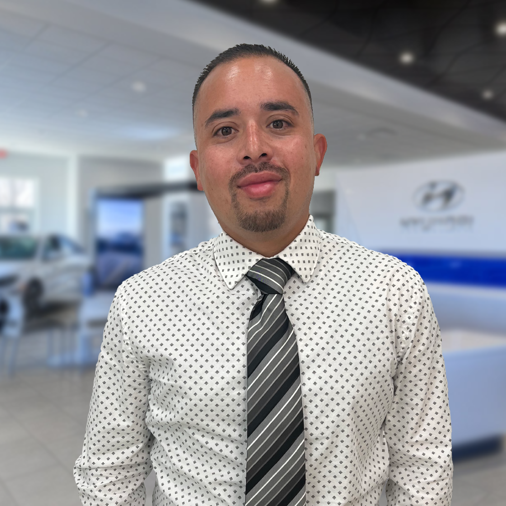 Staff member Manny Escamilla from ID_fb031a