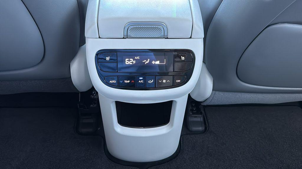 2026 Hyundai IONIQ 9 SEL - Photo 16