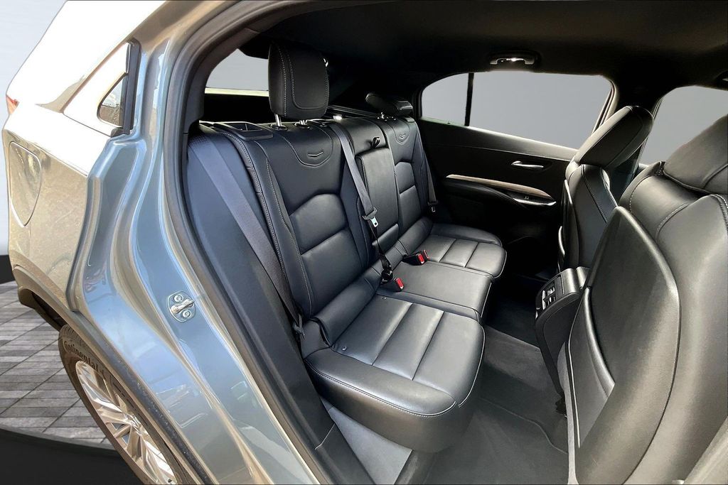 2025 Cadillac XT4 Premium Luxury - Photo 25