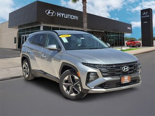 New 2026 Hyundai Tucson SEL Premium FWD SUV for sale near Uvalde, Texas