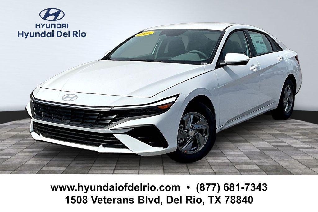 New 2026 Hyundai Elantra SE Sedan