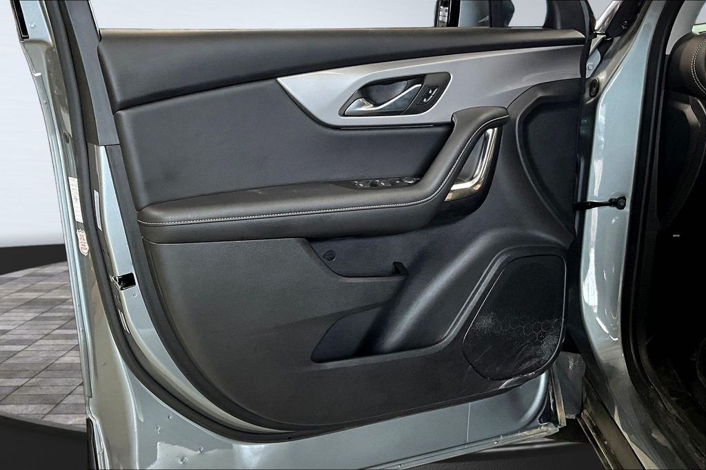 2025 Chevrolet Blazer 2LT - Photo 21