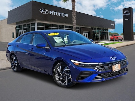 2024 Hyundai Elantra SEL Convenience Sedan