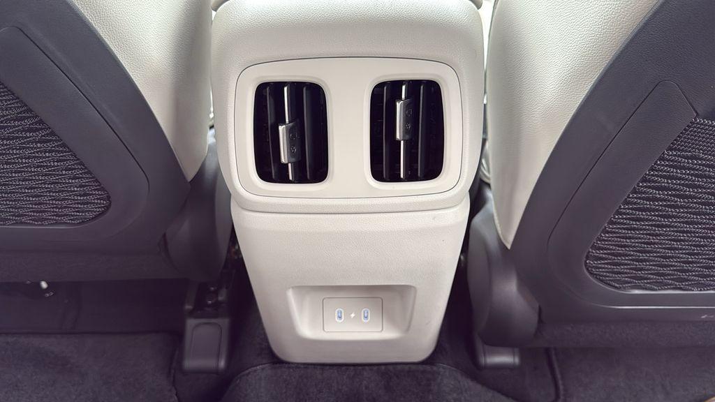2025 Hyundai Tucson Limited - Photo 15