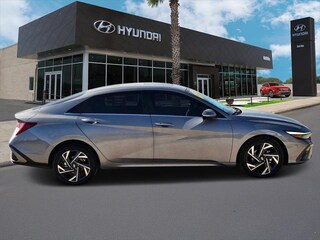 New 2025 Hyundai Elantra SEL Convenience Sedan for sale near Uvalde, Texas